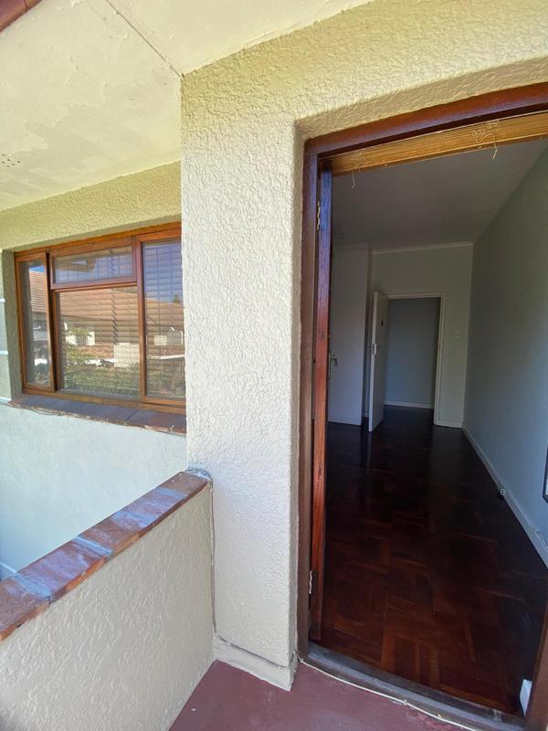 To Let 2 Bedroom Property for Rent in Kenilworth Western Cape